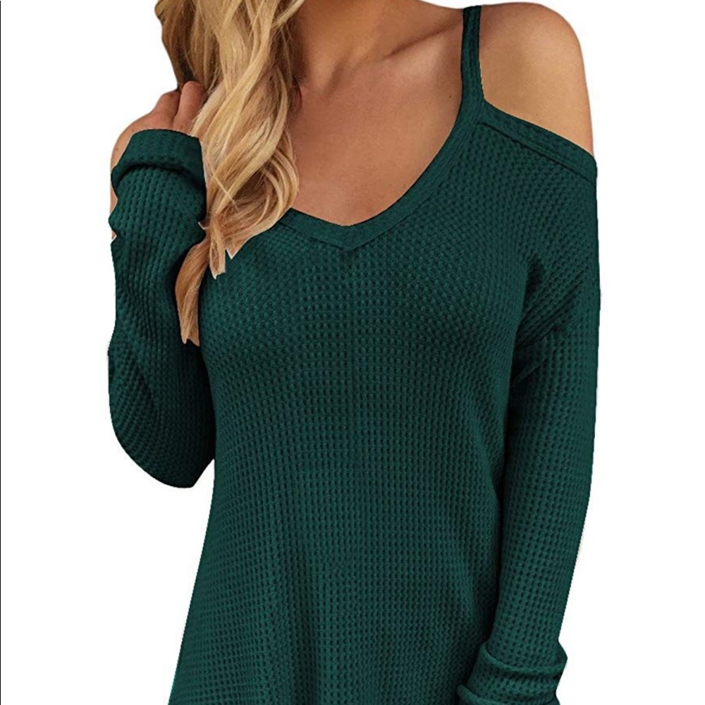 Long sleeve cold shoulder v-neck top
